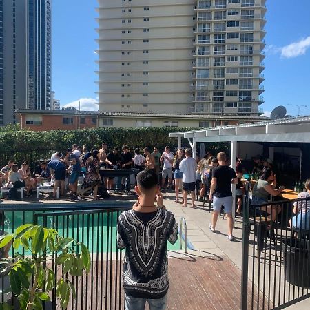Aussie Dream Hostel Gold Coast Esterno foto