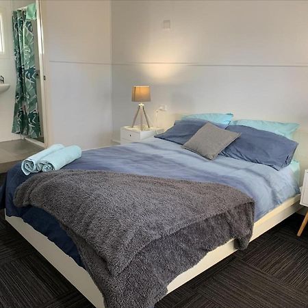 Aussie Dream Hostel Gold Coast Esterno foto
