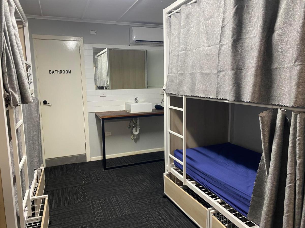Aussie Dream Hostel Gold Coast Esterno foto