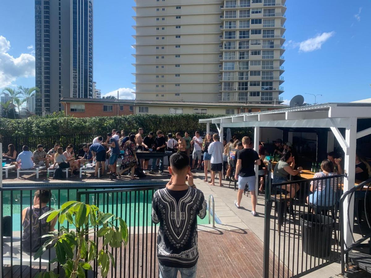 Aussie Dream Hostel Gold Coast Esterno foto