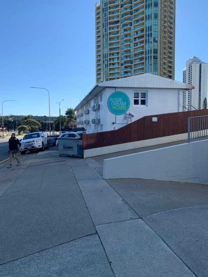 Aussie Dream Hostel Gold Coast Esterno foto